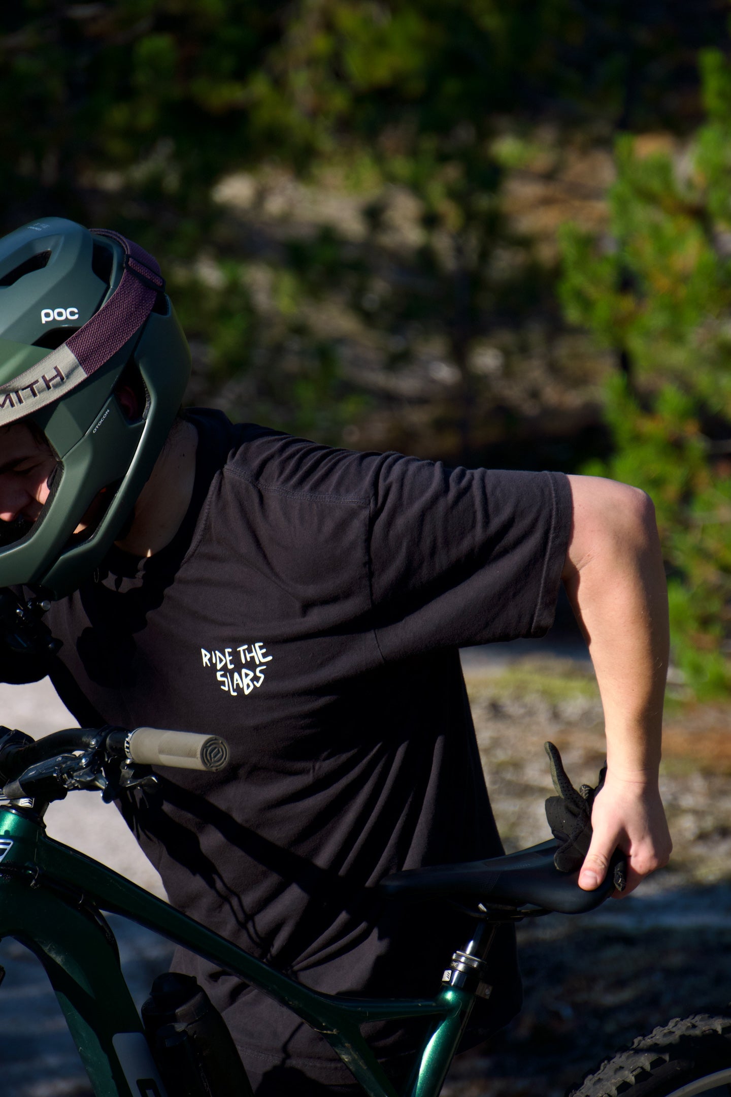 Boney Elbows * Black